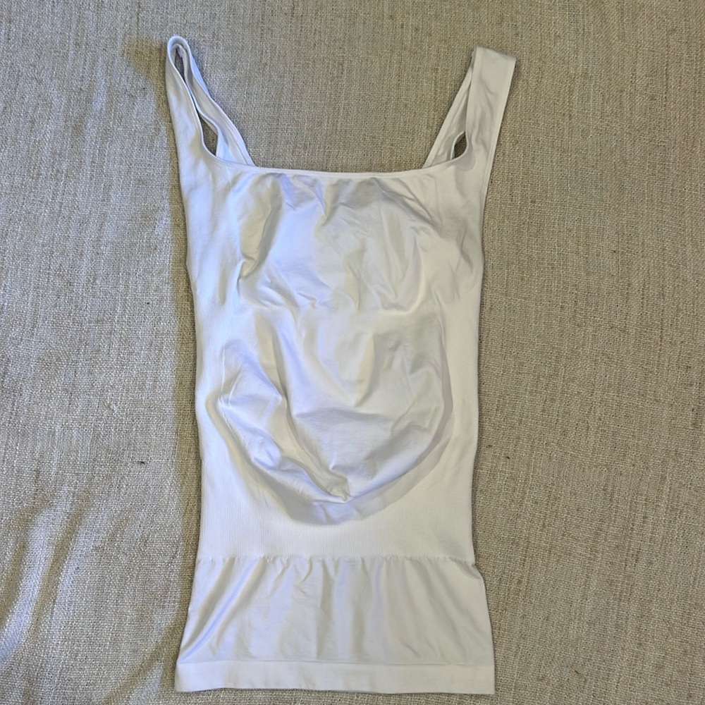 White Blanqi maternity tank top size large